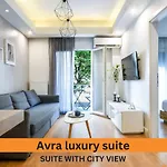 #skgh αvra & Ariadni - Whitetower Citycenter