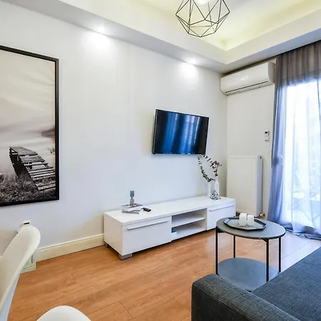 #skgh αvra & Ariadni - Whitetower Citycenter テッサロニキ